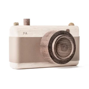 Wooden Camera in Cat's Paw Pink by Fanny & Alexander