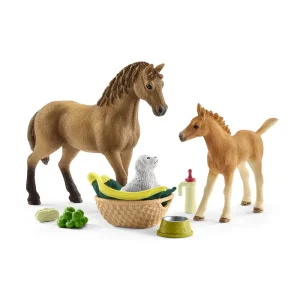 Horse Club Sarahs Baby Animal Care Set by Schleich
