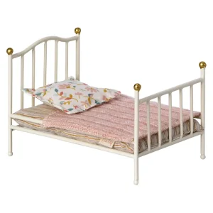 Vintage Mouse Bed in Off White with Pink Blanket by Maileg