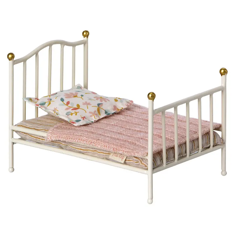 Vintage Mouse Bed in Off White with Pink Blanket by Maileg
