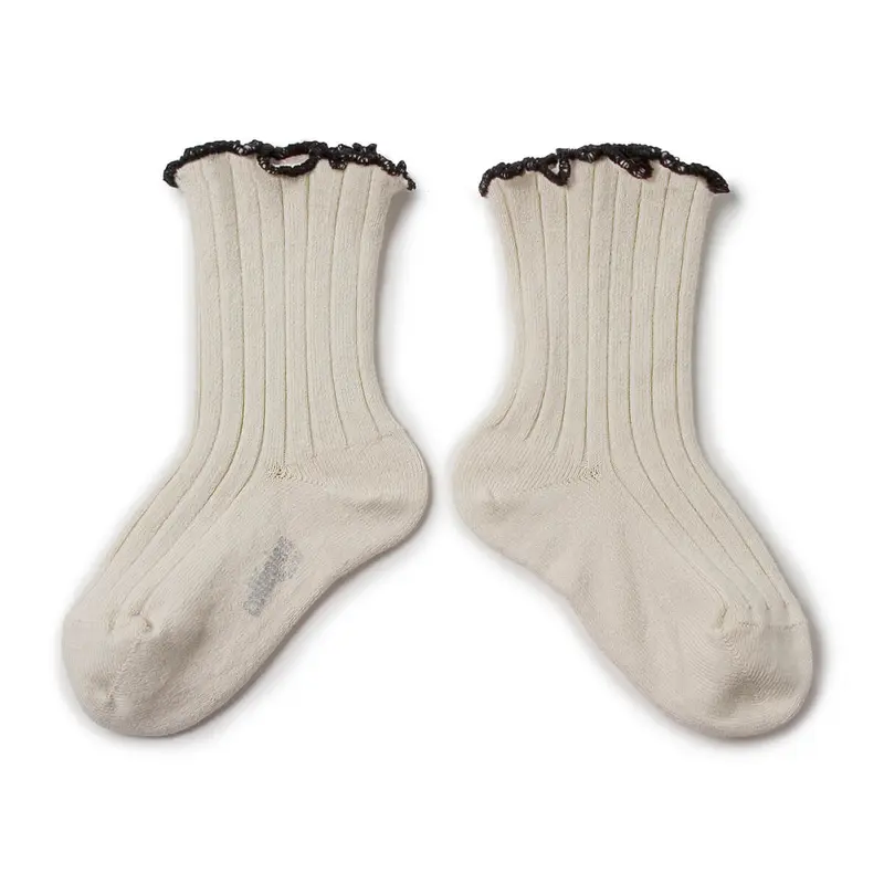 Delphine Lettuce Trim Ribbed Ankle Socks in Doux Agneaux by Collegien