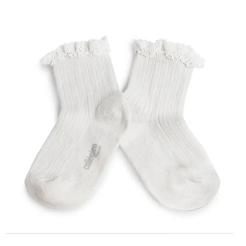 Lili Lace Trim Ribbed Ankle Socks in Blanc Neige by Collegien