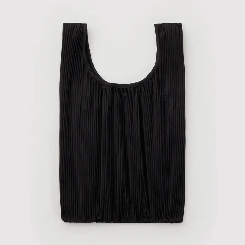Pleated Bag in Black by Baggu