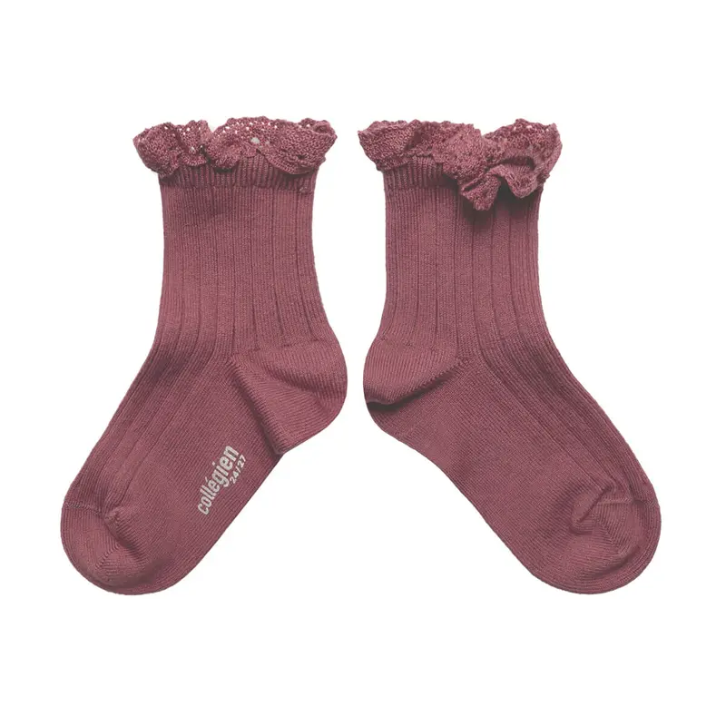 Lili Lace Trim Ribbed Ankle Socks in Raisin Rose by Collegien