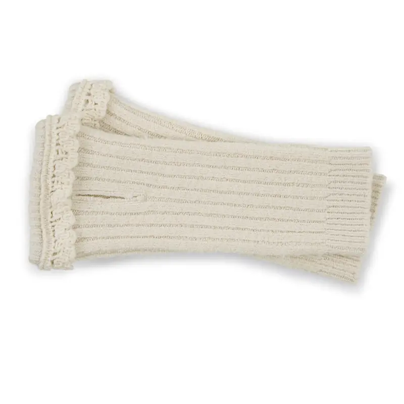 Mady Ribbed Wool Mittens With Lace Frill in Doux Agneaux by Collegien