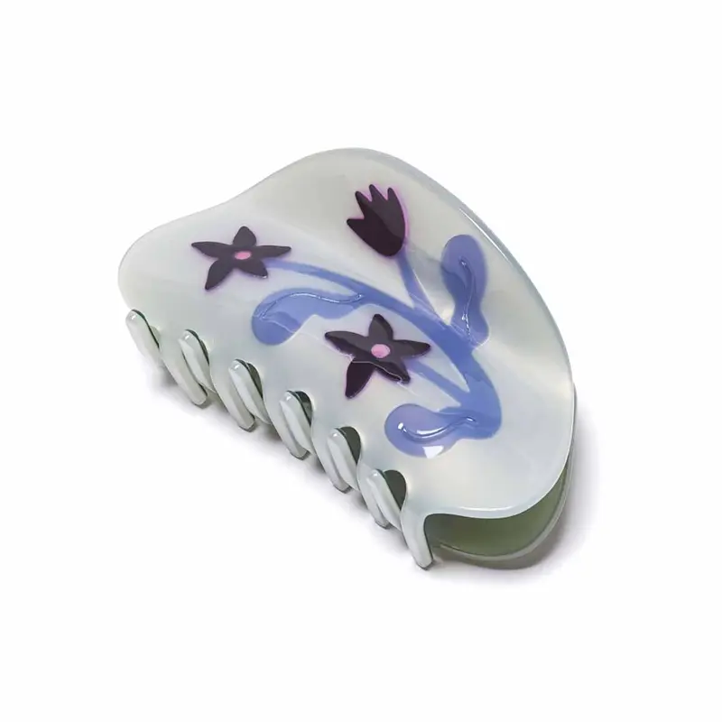 Nightshade Hair Claw by Winona Irene