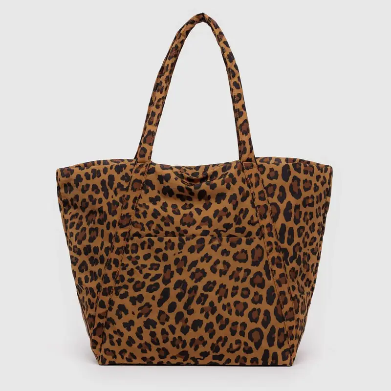 Cloud Bag in Leopard by Baggu