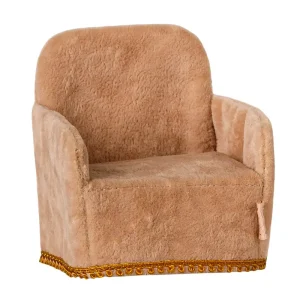 Mouse Chair in Powder by Maileg