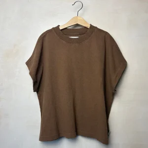 Jeanne Tee in Mud by Le Bon Shoppe