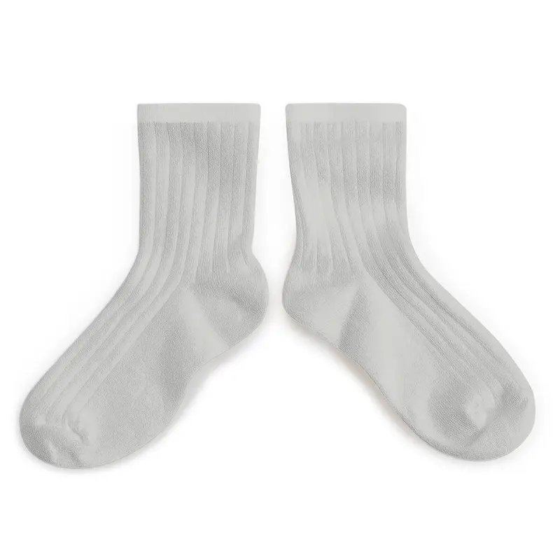 La Mini Ribbed Ankle Socks in Gris Perle by Collegien