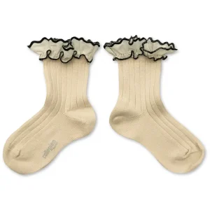 Suzanne Rick-Rack Ruffle Trim Ribbed Ankle Socks in Doux Agneaux by Collegien