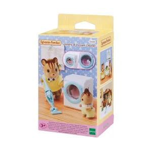 Laundry and Vacuum Cleaner by Sylvanian Families
