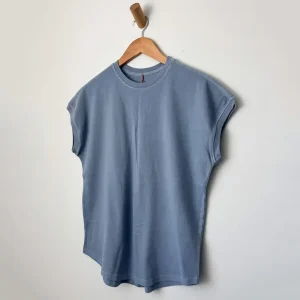 Ease Tee in Waterloo by Le Bon Shoppe