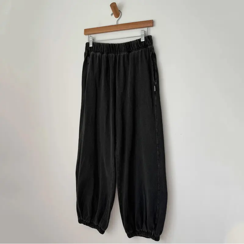 Balloon Pants in Almost Black by Le Bon Shoppe