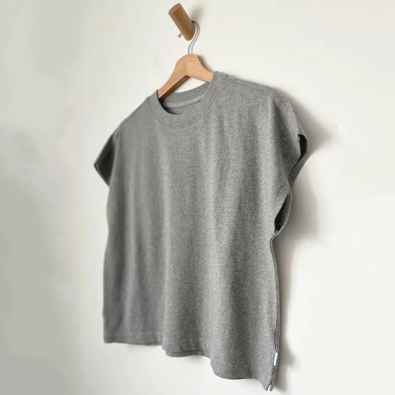 Jeanne Tee in Heather Grey by Le Bon Shoppe