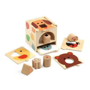 BoxBasic Shape Sorter by Djeco