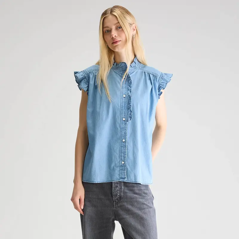 Coyote Sleeveless Blouse in Chambray by Bellerose