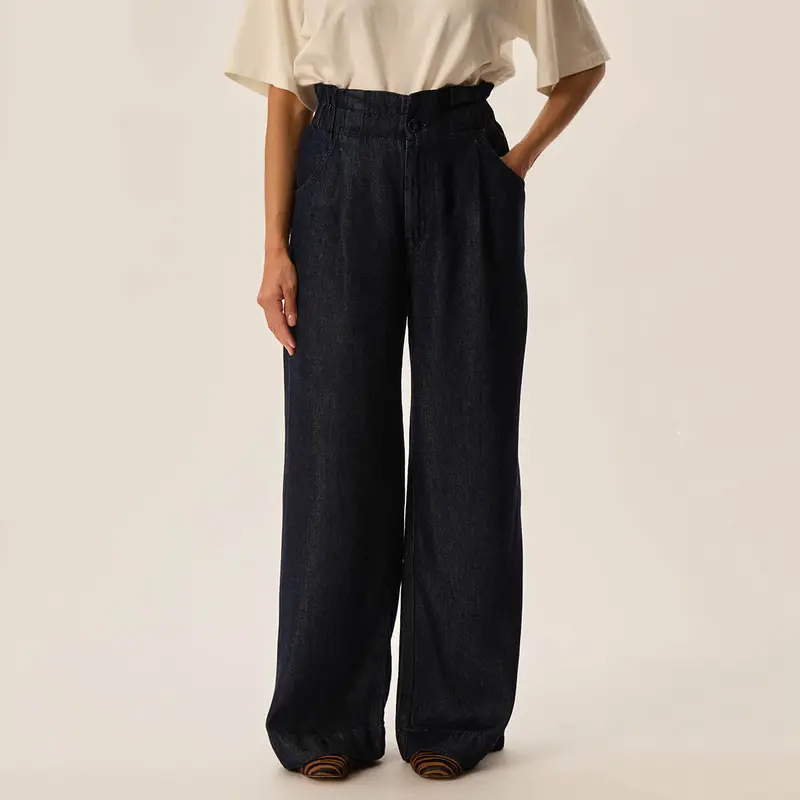 Leni Jean in Brut by Des Petits Hauts