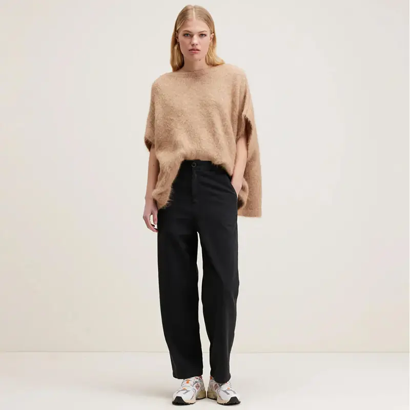 Pasop Relaxed Trousers in Off Black by Bellerose
