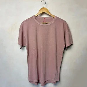 Her Tee in Dried Rose by Le Bon Shoppe