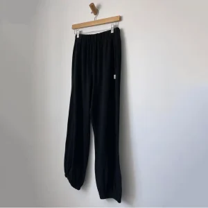 Balloon Pants in Black by Le Bon Shoppe