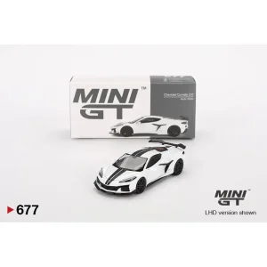 Mini GT Chevrolet Corvette Z06 Arctic White 1:64 Die Cast