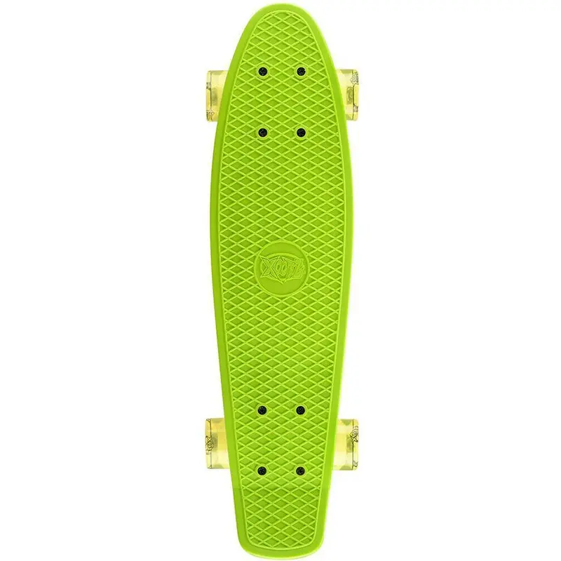 Xootz 22-inch Skateboard with LED Light Up Wheels - Green